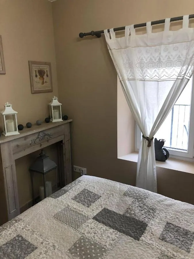 Provence Luberon Bonnieux Location Gite Chez Marcelle France
