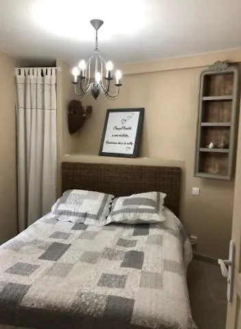 Apartment Provence Luberon Bonnieux Location Gite Chez Marcelle France
